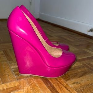 Brand new aldo wedges size 6